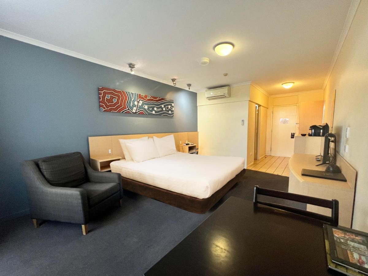 Stay At Alice Springs Hotel Extérieur photo