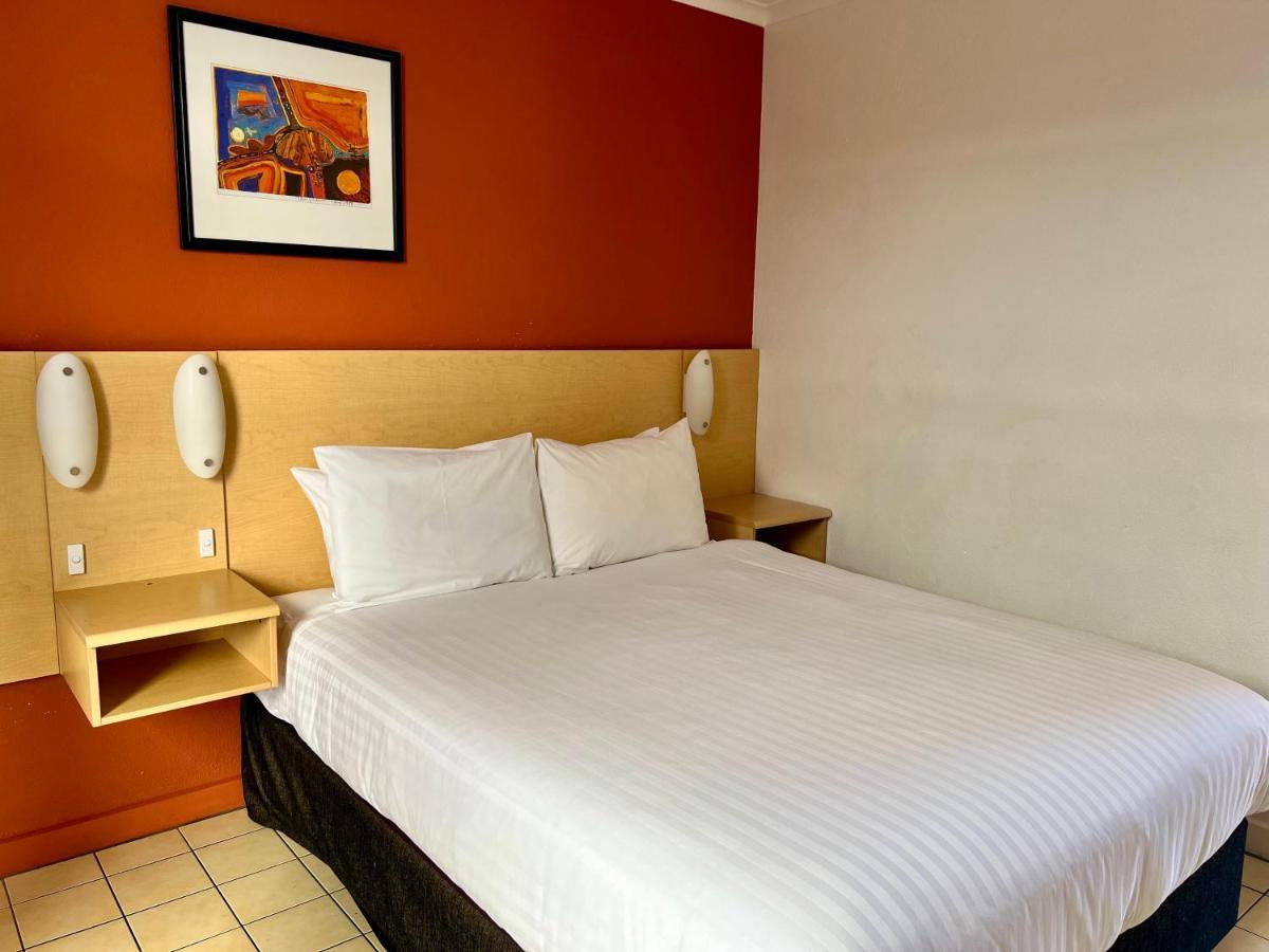 Stay At Alice Springs Hotel Extérieur photo