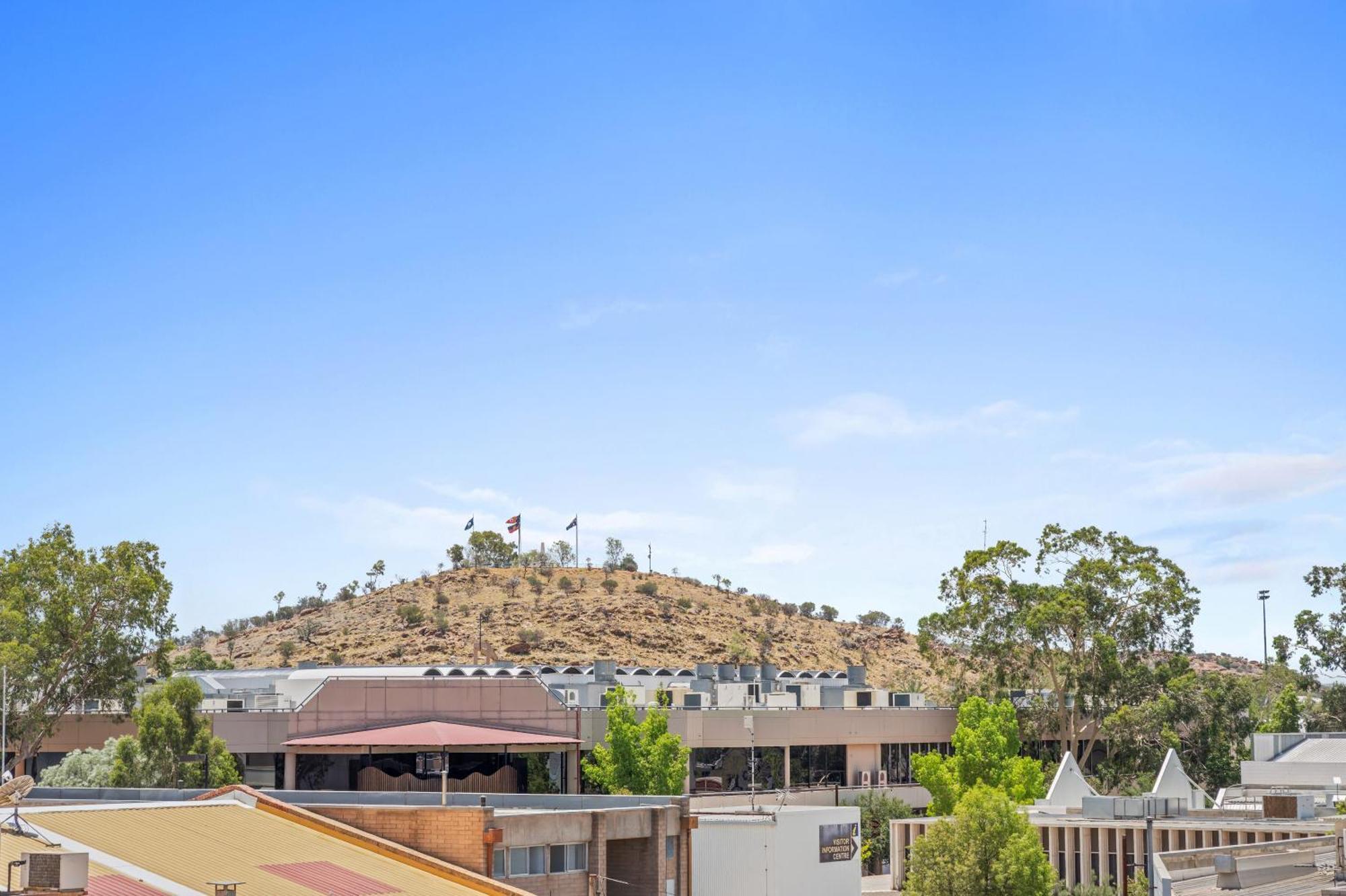Stay At Alice Springs Hotel Extérieur photo